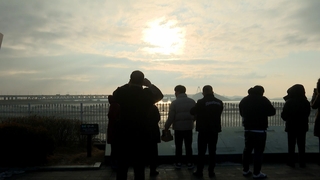 “아픔 잊고 새 희망”…인천 정서진 해넘이 인파