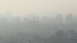 국외 먼지 유입, 서울 초미세먼지 주의보…영동은 대설