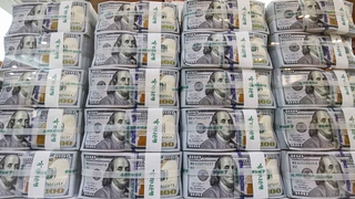 외환보유액 석 달 만에 감소 전환…달러 강세 등 영향