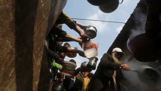 “가자지구 굶주림 극심…동물사료 먹고 오염된 지하수 마셔”