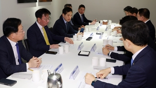 금융위원장, 은행장들에 “책무구조도 준비 만전” 당부