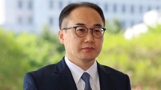 검찰총장 “인사는 인사고 수사는 수사”…사퇴설은 일축