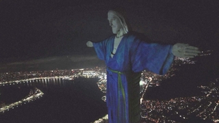 파란 한복 입은 브라질 리우데자네이루 예수상