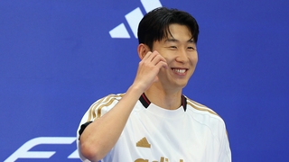 ‘손흥민 떴다’ 하면 구름 인파…”당황스러웠어요”