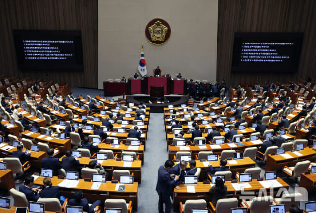 尹 거부권 행사한 ‘방송 4법’ 국회 본회의 부결…자동 폐기