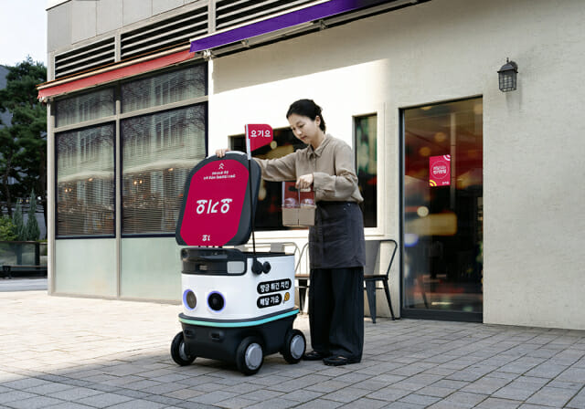 송도에 배달로봇 뜬다…뉴빌리티, 요기요와 서비스