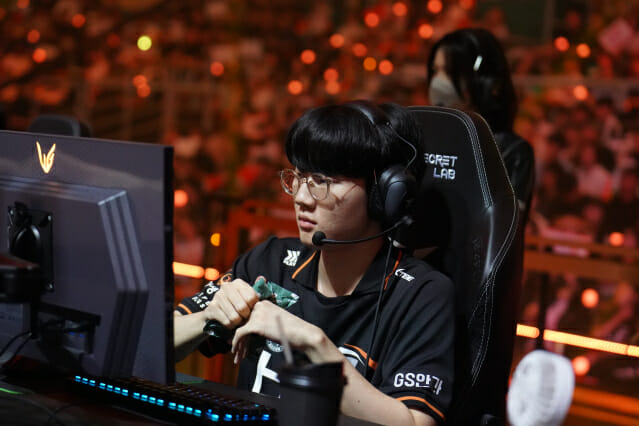 한화생명, LCK 결승 1세트 승리…쌍포 대결서 젠지 제압