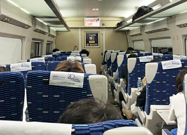 코로나19 재유행 정점 지나…추석 이동 변수