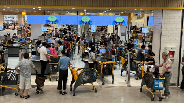 깜짝 특수될까…유통업계 징검다리 휴일 행사 총력전