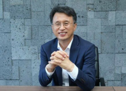 [디지털트윈 칼럼] AI 전문가의 노벨물리학상 수상 의미