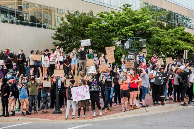 “살해 협박까지”…美 볼티모어 고교 교장, ‘딥페이크’ 음성에 당했다