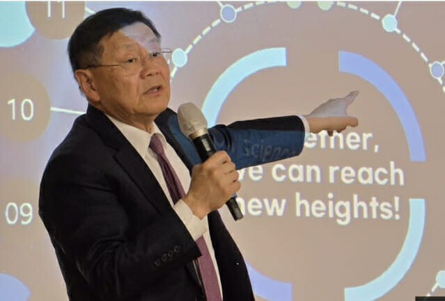 “한국 우주 개발 5% 모자라…’당나귀 우화’ 꼴 나선 안돼”