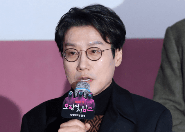 오징어게임 감독 “불안한 연말…계엄사태 빨리 책임져야”