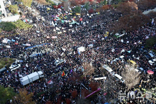 국힘, 尹탄핵안·김건희 특검 모두 ‘반대’ 당론 확정