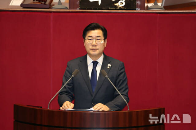 [전문] 尹탄핵안 제안설명…박찬대 “비상계엄 내란 수습 최선의 방법”