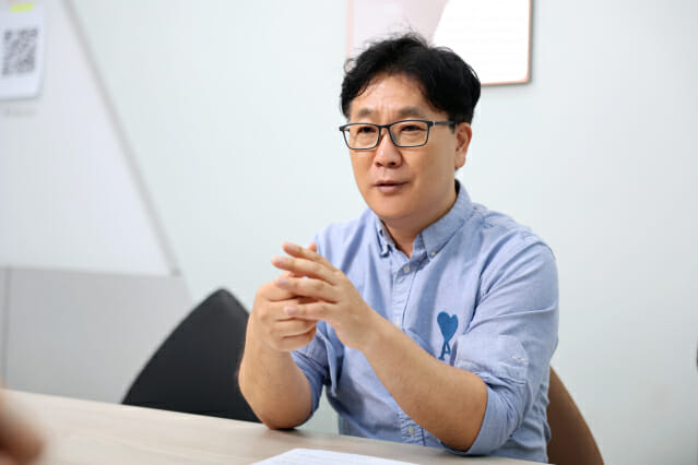 [인터뷰] “냄새로 미래 산업 설계한다”…일리아스AI, 후각 AI 新 기술 공개