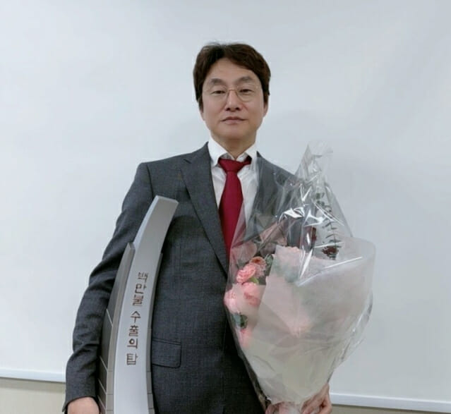 코스모로보틱스, 무역의 날 ‘100만불 수출의 탑’