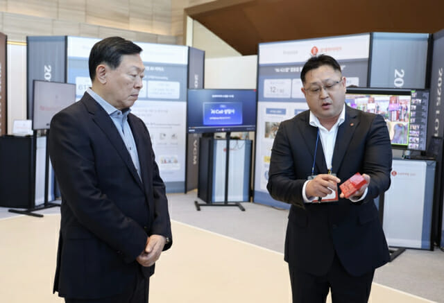 “마지막 기회다”…사장단 모은 신동빈, 고강도 쇄신 주문