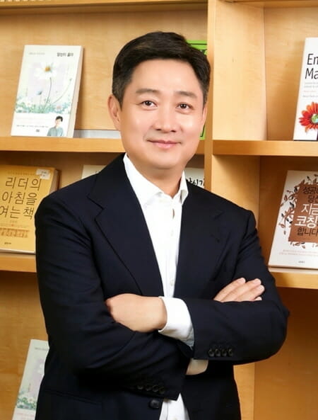 [신년사] 홍범식 LGU+ “AI 전환으로 고객과 성장…밝은 세상 만들어야”