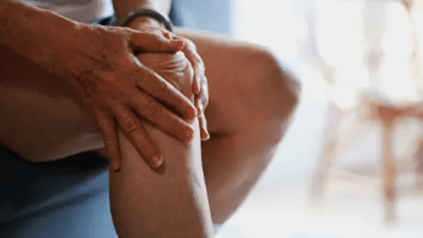 [1분건강] 65세 이상 10명 중 8명 퇴행성관절염…관리·운동해야