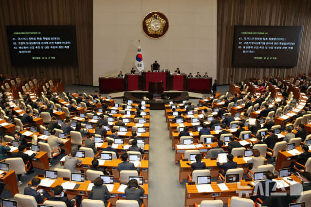 전력망확충·고준위방폐장·해상풍력 특별법 등 에너지 3법 제정안 국회 통과