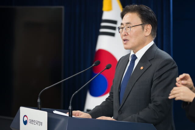 “GPU 1.5만장 연내 구입”…글로벌 경쟁에 마음 급해진 정부