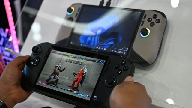 인텔 “코어 울트라 200H 기반 휴대형 게임PC 출시”