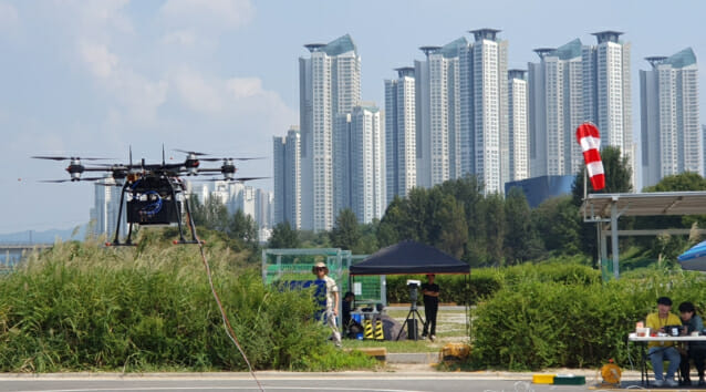 150m 상공 드론을 이통 기지국으로…10km 4K 영상 전송 성공
