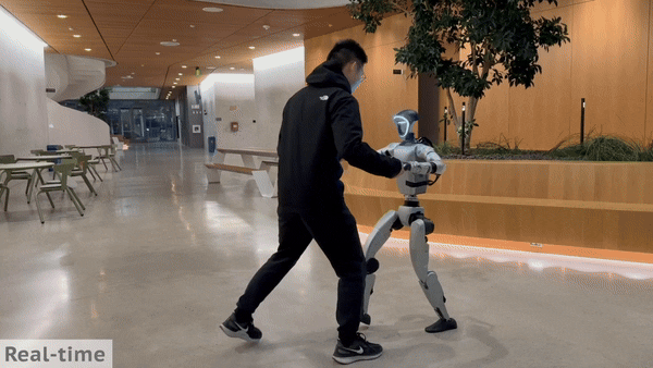 [영상] 사람과 왈츠 추는 휴머노이드 로봇 ‘화제’