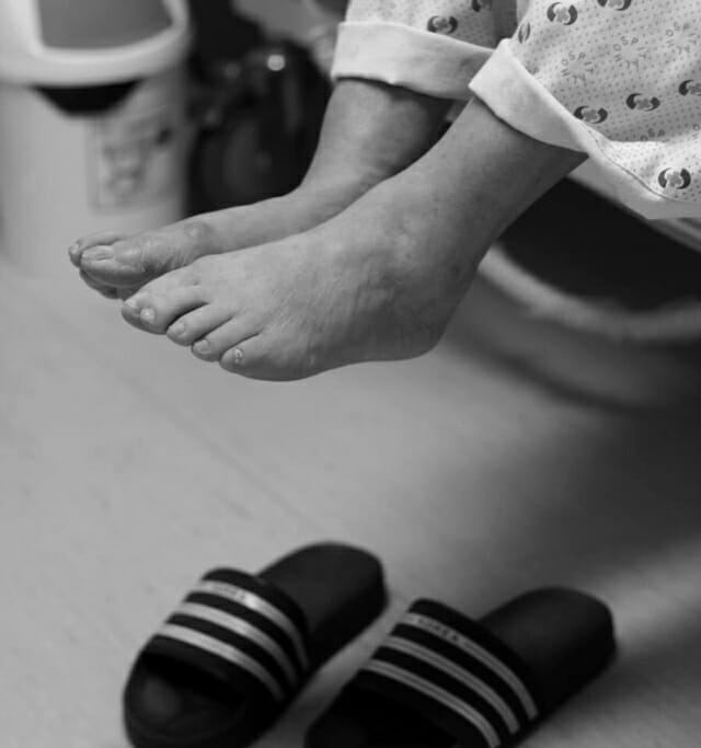 [기자수첩] 의사 없어 진료과 셔터 내리는 소리