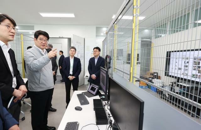 권재한 농진청장 “1농장-1로봇 시대 앞당겨야”