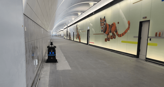 클로봇, 인천공항서 청소로봇 실증 나서