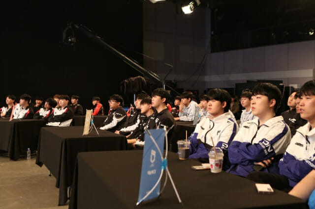 넥슨, ‘2025 FSL 스프링’ 앞두고 선수단 소양교육 실시