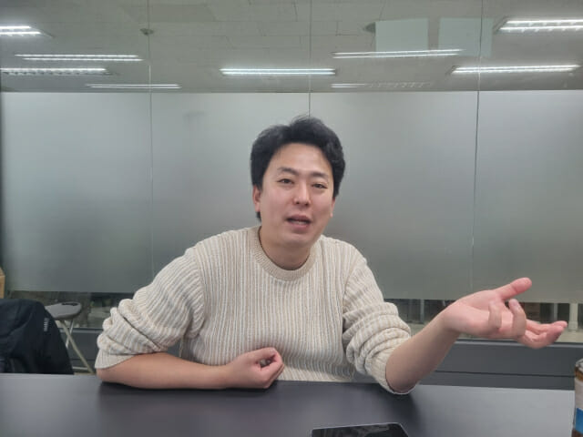 [인터뷰] “AI 탈옥 막아라”…셀렉트스타, MWC25서 ‘가스라이팅 방지’ 모델 테스트