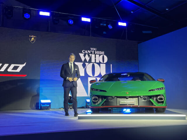 186개 딜러 중 7위…”한국, 한국” 외친 람보르기니 회장