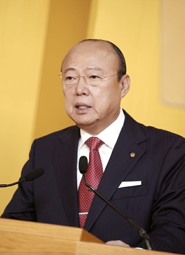 김승연 한화그룹 회장, 세 아들에 지분 증여…경영 승계 완료