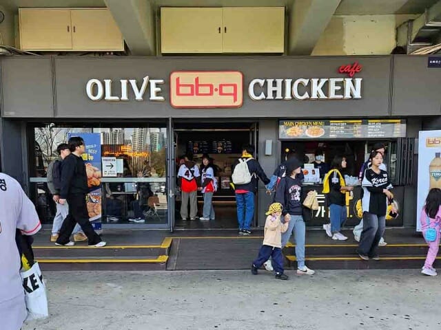 BBQ “프로야구 흥행 돌풍에 매출 늘 것”