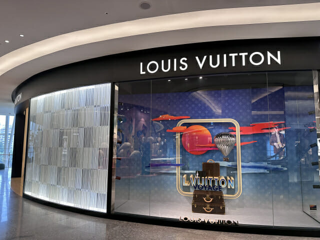 루이뷔통, 에르메스에 밀렸다…명품 시총 1위 자리 내줘