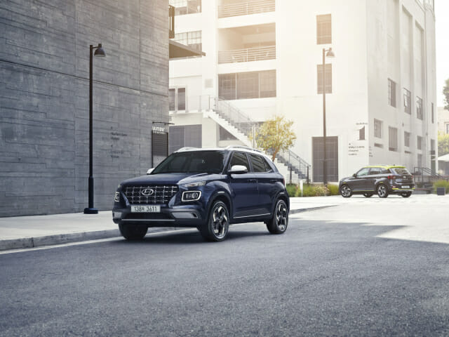 현대차, 1926만원 엔트리 트림 추가한 ‘2025 베뉴’ 출시