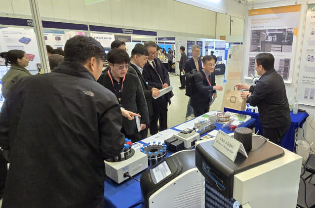 한국생물공학회 전시장에서도 ‘성심당빵’이 소통 수단