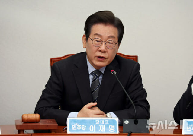 이재명 대표 “개헌 필요성 공감, 내란 종식이 우선”