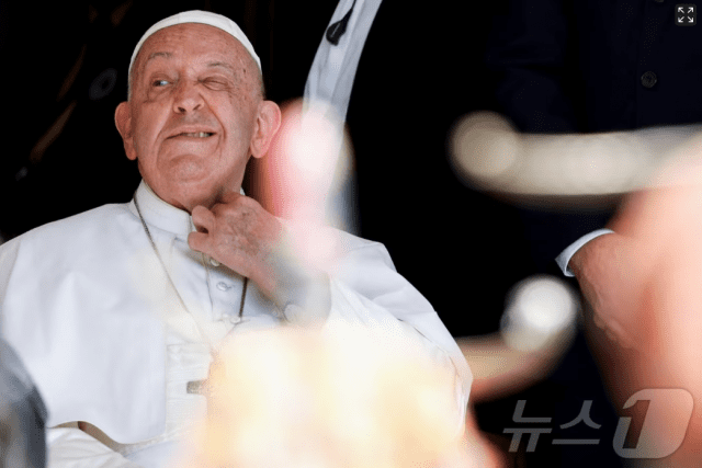 “인간 고통 앞에 중립은 없다”…프란치스코 교황 선종