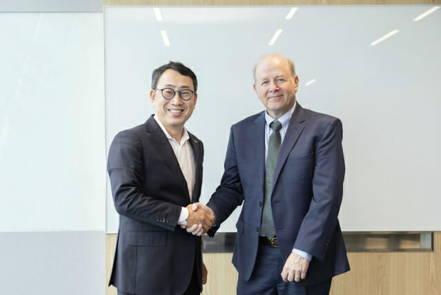 유영상 SKT “아이온큐와 협력, 양자컴퓨터 사업 확장 기회”