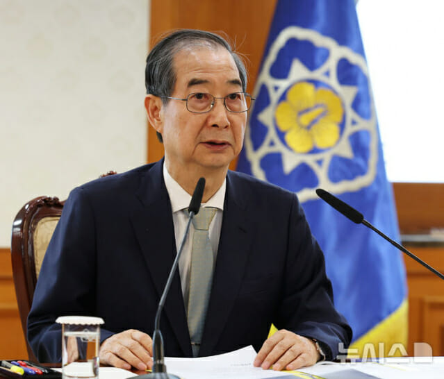 한덕수 대행, 대통령실 참모 사표 반려…”국정공백 최소화”