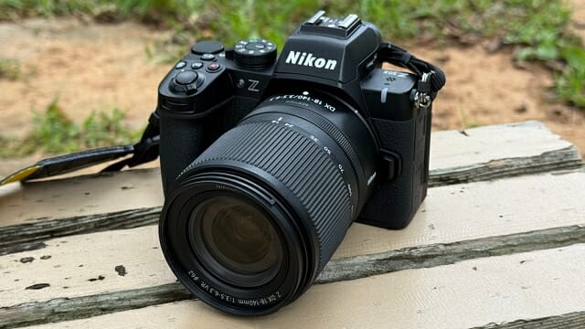 [리뷰] 휴대성·성능 균형 찾은 가벼운 미러리스 카메라 ‘니콘 Z50 Ⅱ’