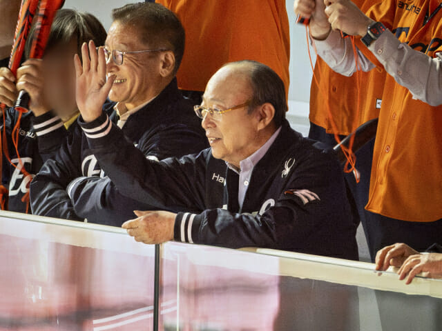 ‘승리요정’ 김승연 회장, 한화 신구장 첫 방문