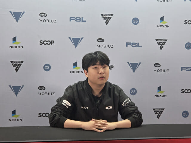 디플러스 기아 ‘KWAK’ 곽준혁, FSL 32강 난타전 끝에 승자전 진출