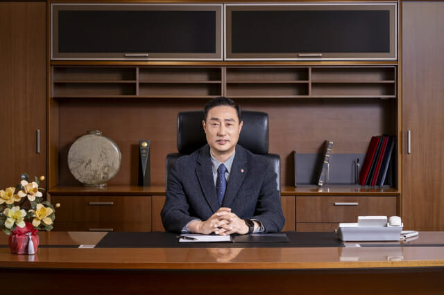 6분기 연속 적자 롯데면세점…’따이궁’ 손 떼고 새 판 짠다