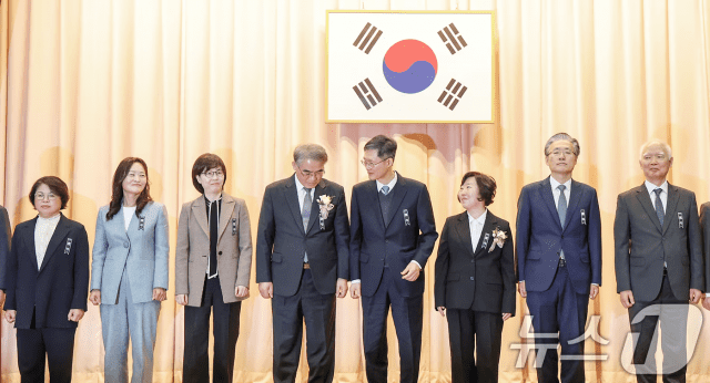 윤석열 파면…8인의 헌법재판관, 어떤 사람들인가