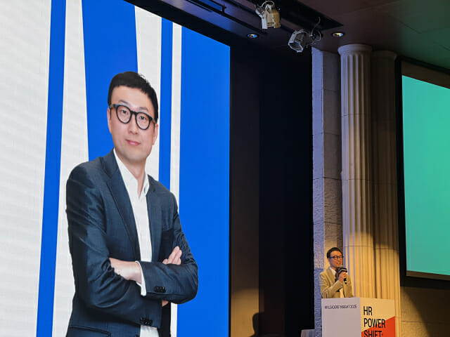 “핵심인재는 잘 안 움직여…기다리지 말고 먼저 다가가야”